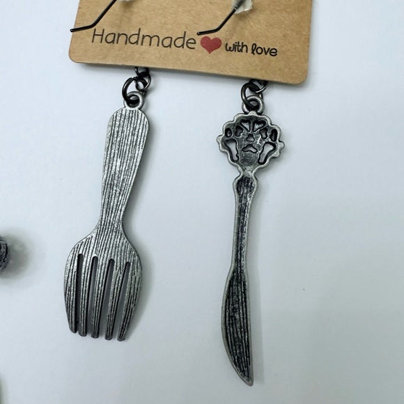 “Liza Luna Handmade” Pewter Finish Utensil Jewelry Set - Picture 6 of 8